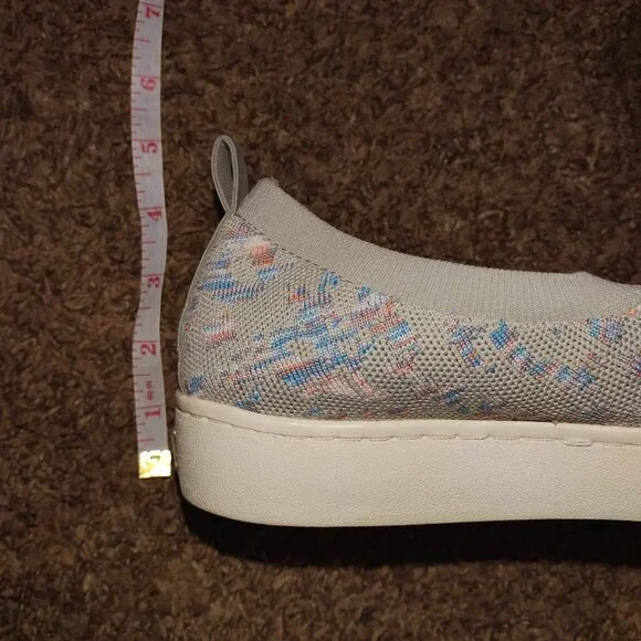 Arch Fit QVC Sketchers Women 9.5 Light Grey Stretchy Slip-on Athleisure Shoes - Picture 9 of 11